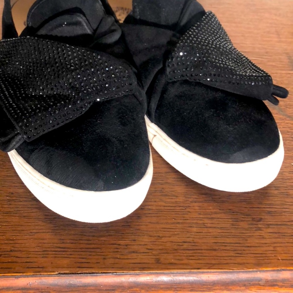 Vince Camuto tennis shoes